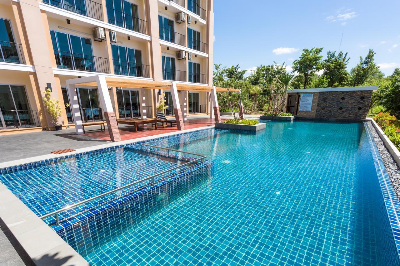 Kanokan Hotel Kanchanaburi Exterior foto