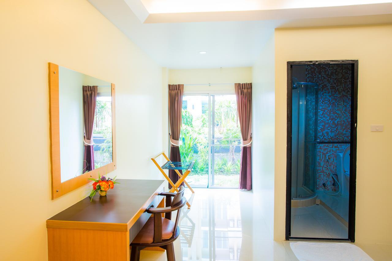Kanokan Hotel Kanchanaburi Exterior foto