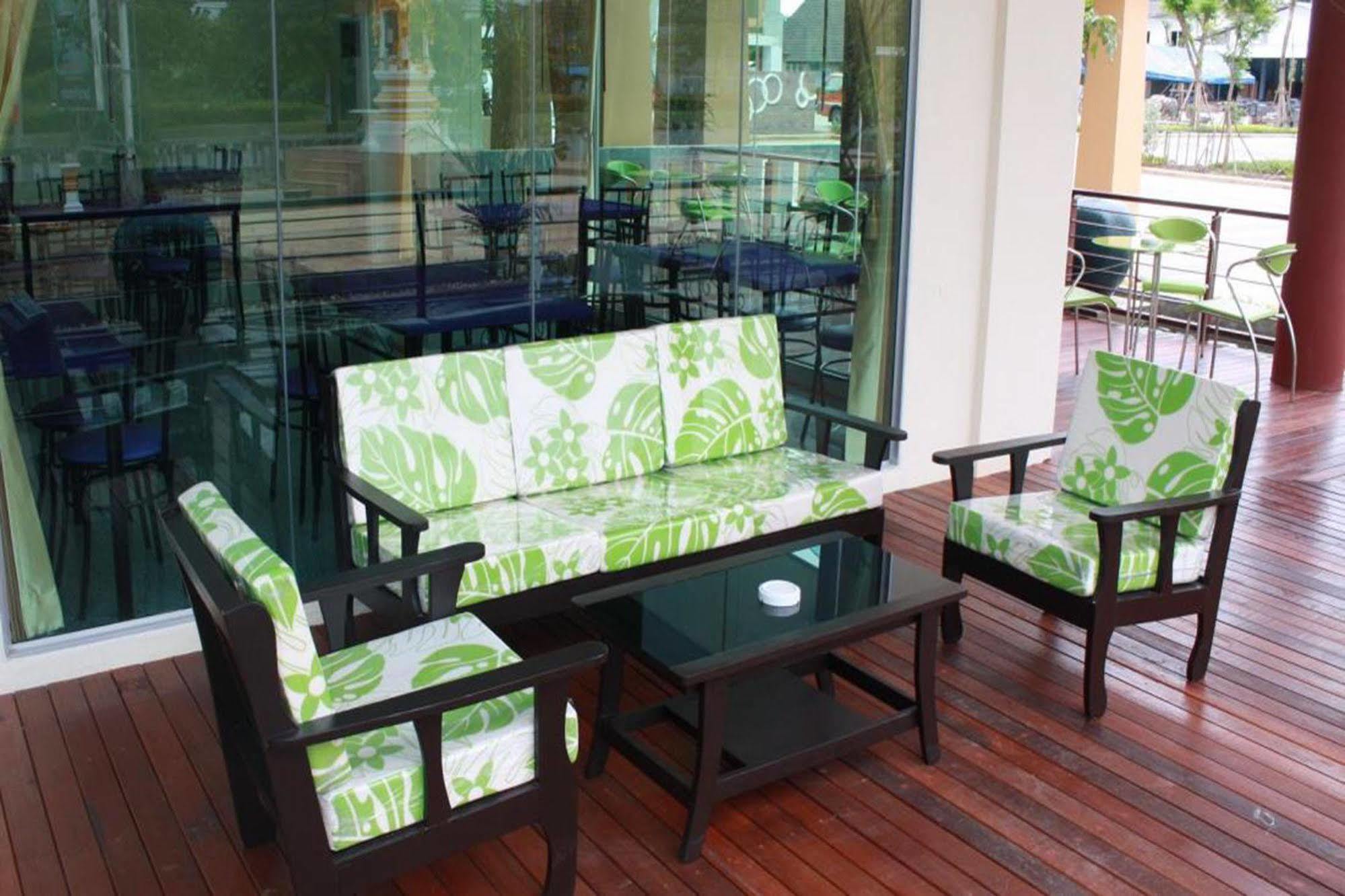 Kanokan Hotel Kanchanaburi Exterior foto